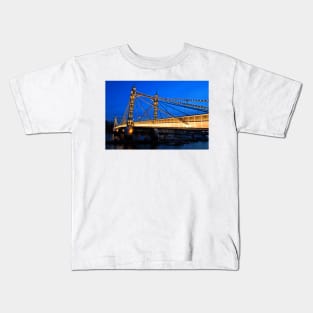 Albert Bridge River Thames London Kids T-Shirt